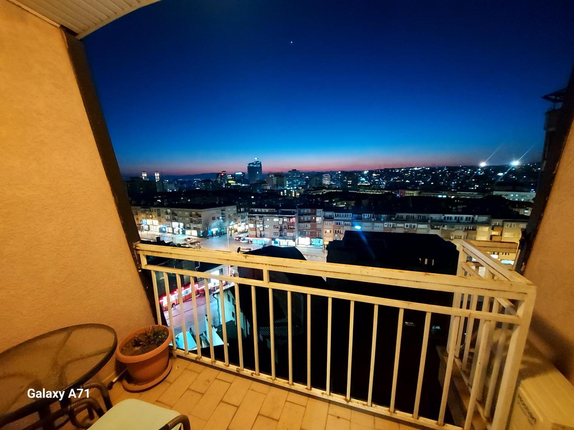 Gorgeous Apartment With City View In The City Center Приштина Экстерьер фото