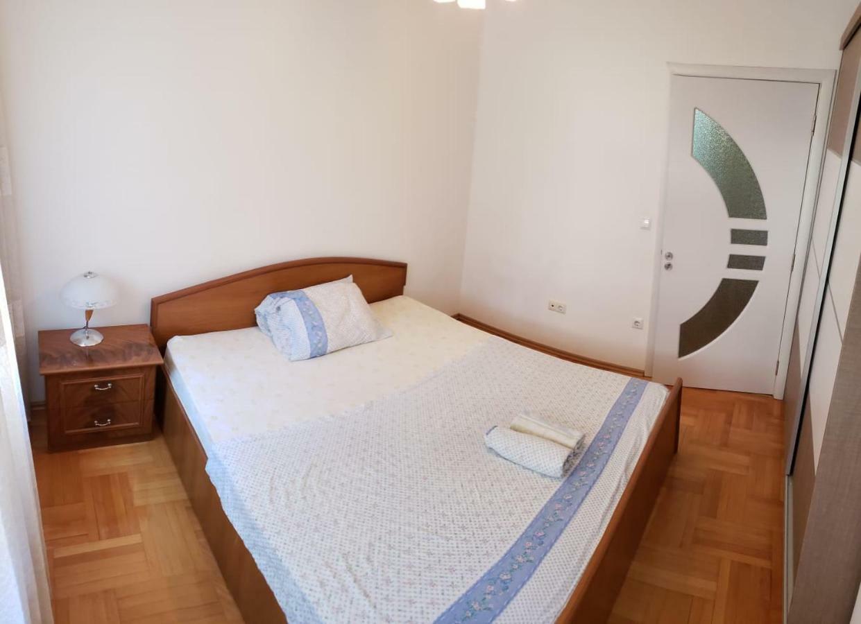 Gorgeous Apartment With City View In The City Center Приштина Экстерьер фото