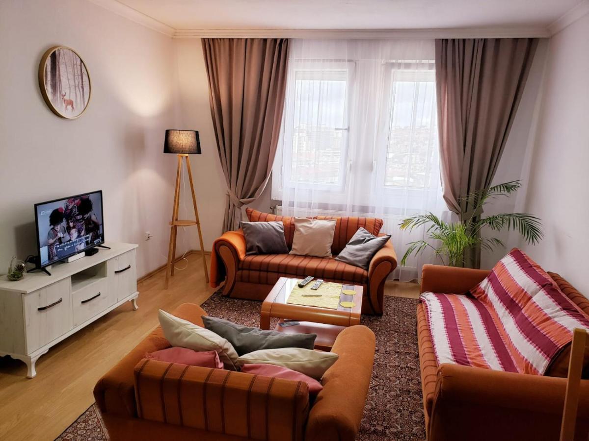 Gorgeous Apartment With City View In The City Center Приштина Экстерьер фото